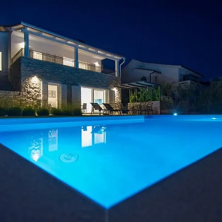 Villa Salt & Sand Villa With A View Kornic