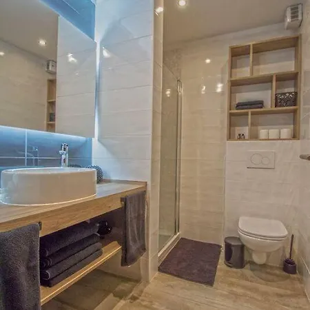 Salt & Sand Villa With A View Kornic