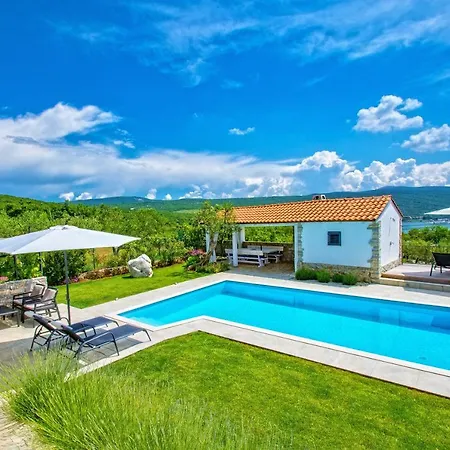 Villa Salt & Sand Villa With A View *